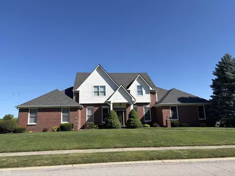 3268 W Hawthorne Dr W, Carmel, IN 46033