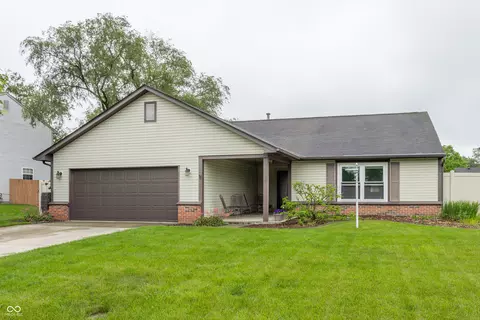 206 E Delaware St, Fortville, IN 46040