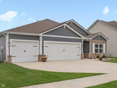 290 Waterford Ln, Pendleton, IN 46064 photo 2
