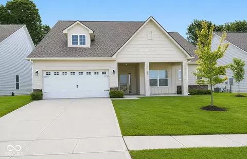593 Coronado Pl, Greenwood, IN 46143