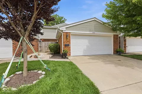 5521 Vin Rose Ln, Indianapolis, IN 46226