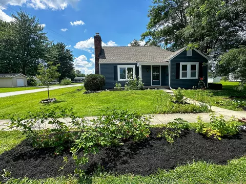 205 N Sycamore Sts, Osgood, IN 47037