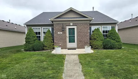 862 Saraina Rd, Shelbyville, IN 46176
