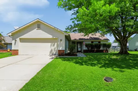 7229 Muirfield Pl, Indianapolis, IN 46237