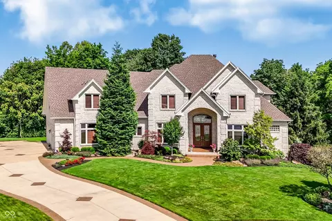 2840 Camberly Ct, Greenwood, IN 46143