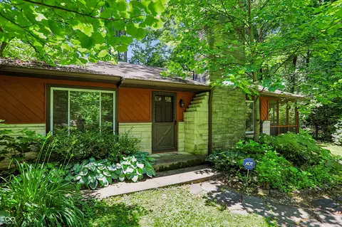11060 Beechwood Dr W, Indianapolis, IN 46280