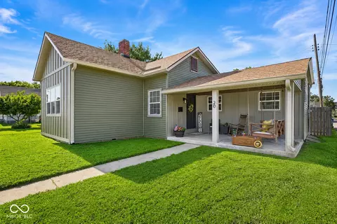20 W Locust St, Shelbyville, IN 46176