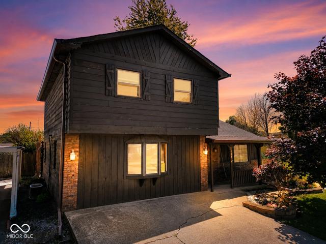 2015 S J St, Elwood, IN 46036