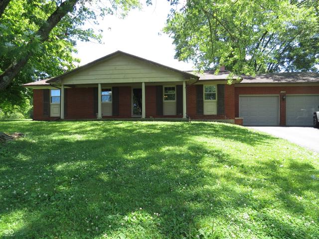 11261 E State Road 46, Columbus, IN 47203