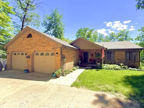 2576 S Glen Cv, Martinsville, IN 46151