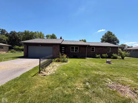 2883 S Wollenweber Rd, New Palestine, IN 46163