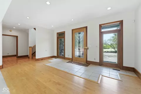 Entry Way - 720 E 400 N, Anderson, IN 46012 photo 1 of 8
