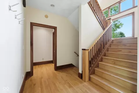 Entry Way - 720 E 400 N, Anderson, IN 46012 photo 7 of 8