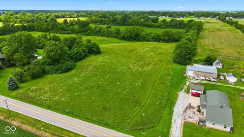 View/Area - 720 E 400 N, Anderson, IN 46012 photo 6 of 13