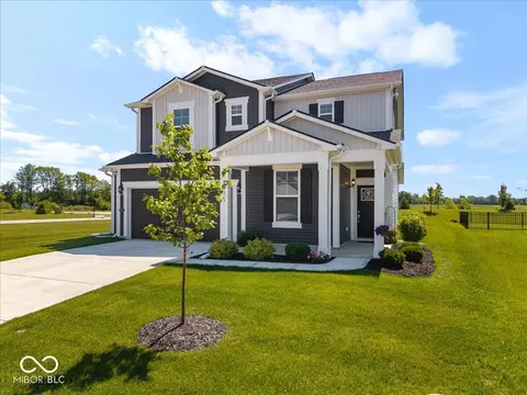 6915 Seabiscuit Rd, Whitestown, IN 46075