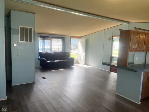 Living - 534 Central Ave, Lapel, IN 46051 photo 1 of 2