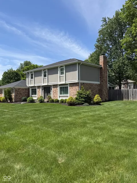 580 Hawthorne Dr, Carmel, IN 46033