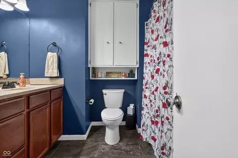 Bath - 5308 E Broadmore Dr, Columbus, IN 47201 photo 1 of 3