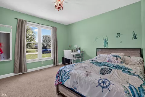 Bedroom - 5308 E Broadmore Dr, Columbus, IN 47201 photo 3 of 6
