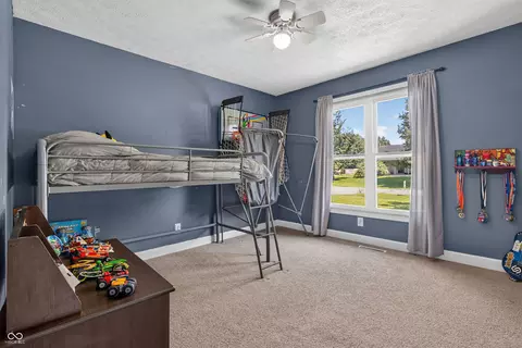 Bedroom - 5308 E Broadmore Dr, Columbus, IN 47201 photo 1 of 6
