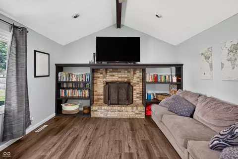 Living - 5308 E Broadmore Dr, Columbus, IN 47201 photo 4 of 4