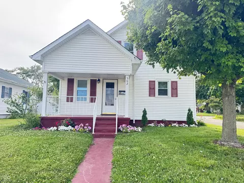 302 Schepman, Seymour, IN 47274