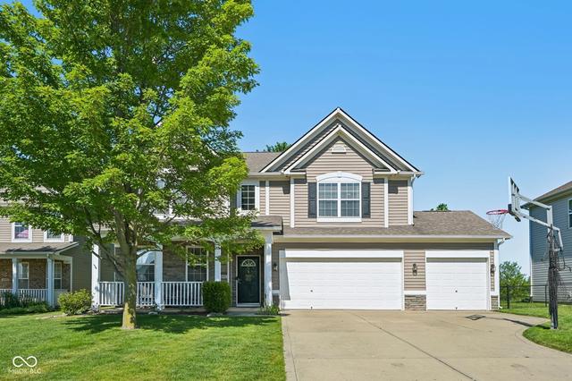 3382 Firethorn Dr, Whitestown, IN 46075