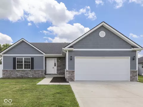 7 Watson Ct, Trafalgar, IN 46181