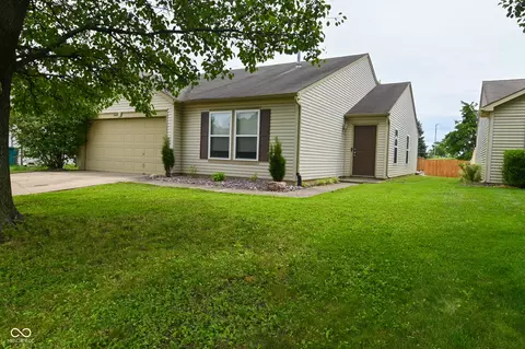 10429 Kensington Way, Indianapolis, IN 46234