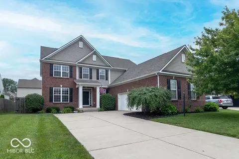 12330 Twyckenham Dr, Fishers, IN 46037