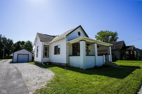 251 S Avon Ave, Plainfield, IN 46168