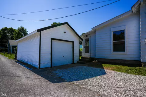Exterior - 251 S Avon Ave, Plainfield, IN 46168 photo 8 of 8