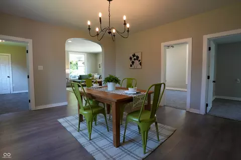 Dining - 251 S Avon Ave, Plainfield, IN 46168 photo 2 of 5