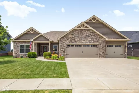 2818 Larkspur Dr, Lebanon, IN 46052