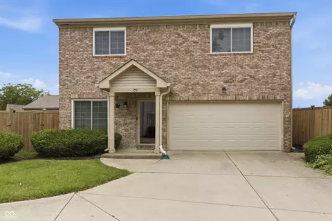 759 Mountain Pine Dr, Greenwood, IN 46143