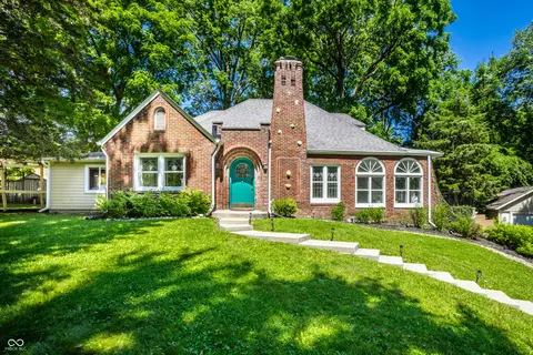 8820 Westfield Blvd, Indianapolis, IN 46240