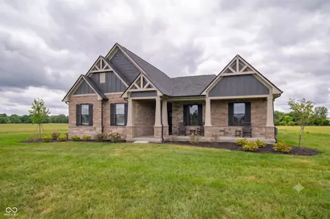 7145 Mann Rd, Indianapolis, IN 46221