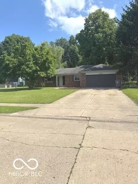 5331 Honey Manor Dr, Indianapolis, IN 46221