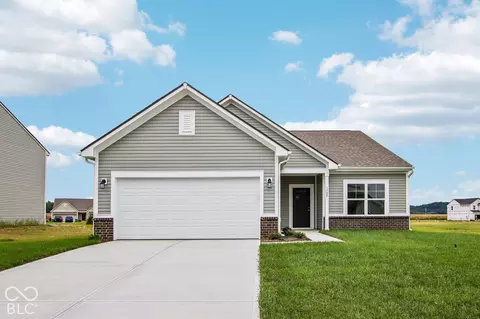 1725 E Hanna Dr, Martinsville, IN 46151