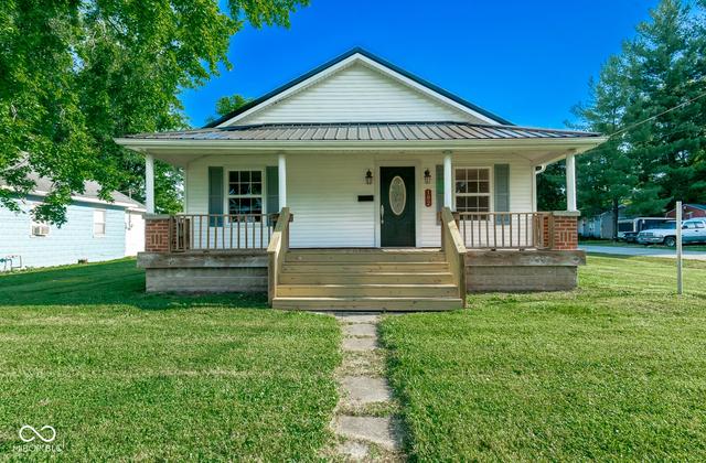 182 Wilbur Ave, Austin, IN 47102