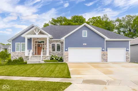 87 Westbrook Ct, Columbus, IN 47201