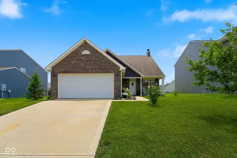 889 Cherry Tree Ln, Greenwood, IN 46143