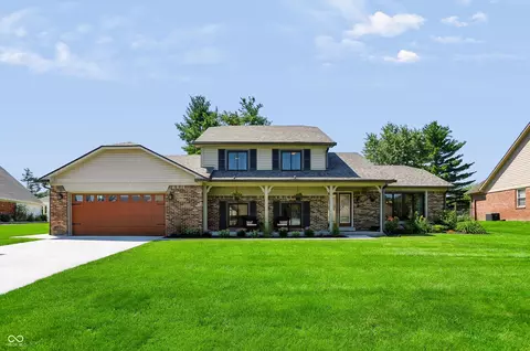 3185 Fairway Ct, Greenwood, IN 46143