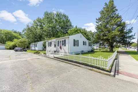 10 E Village Green St, Greensburg, IN 47240