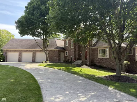 8821 Bay Breeze Ln, Indianapolis, IN 46236