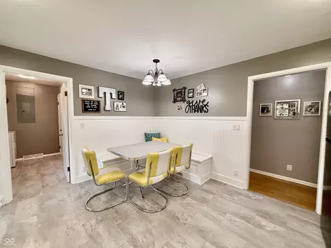 Dining - 1108 Rogers Dr, Plainfield, IN 46168 photo 2 of 2