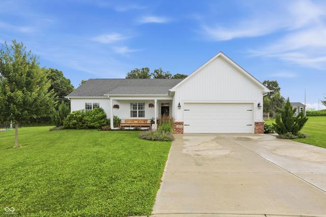 3670 E Waterford Ct, Cloverdale, IN 46120