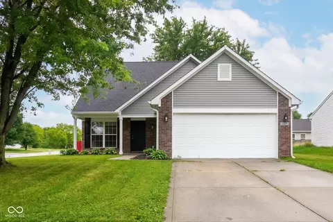 6477 Oyster Key Ln, Plainfield, IN 46168