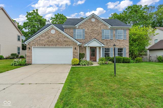 6903 Bretton Wood Dr, Indianapolis, IN 46268