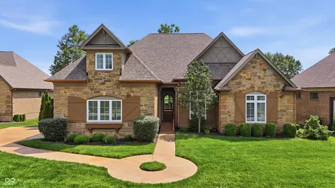 11699 West Dr, Zionsville, IN 46077